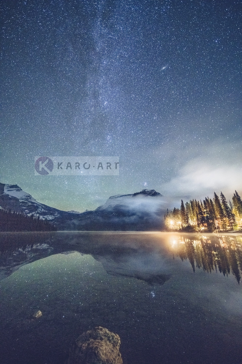 Afbeelding op acrylglas - Emerald Lake, Melkweg