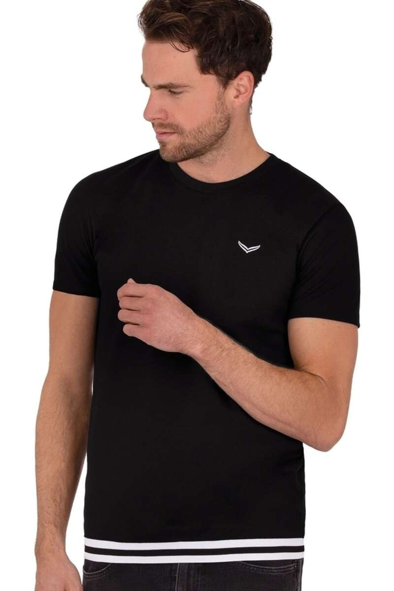 TRIGEMA Slim Fit T-Shirt zwart, Effen