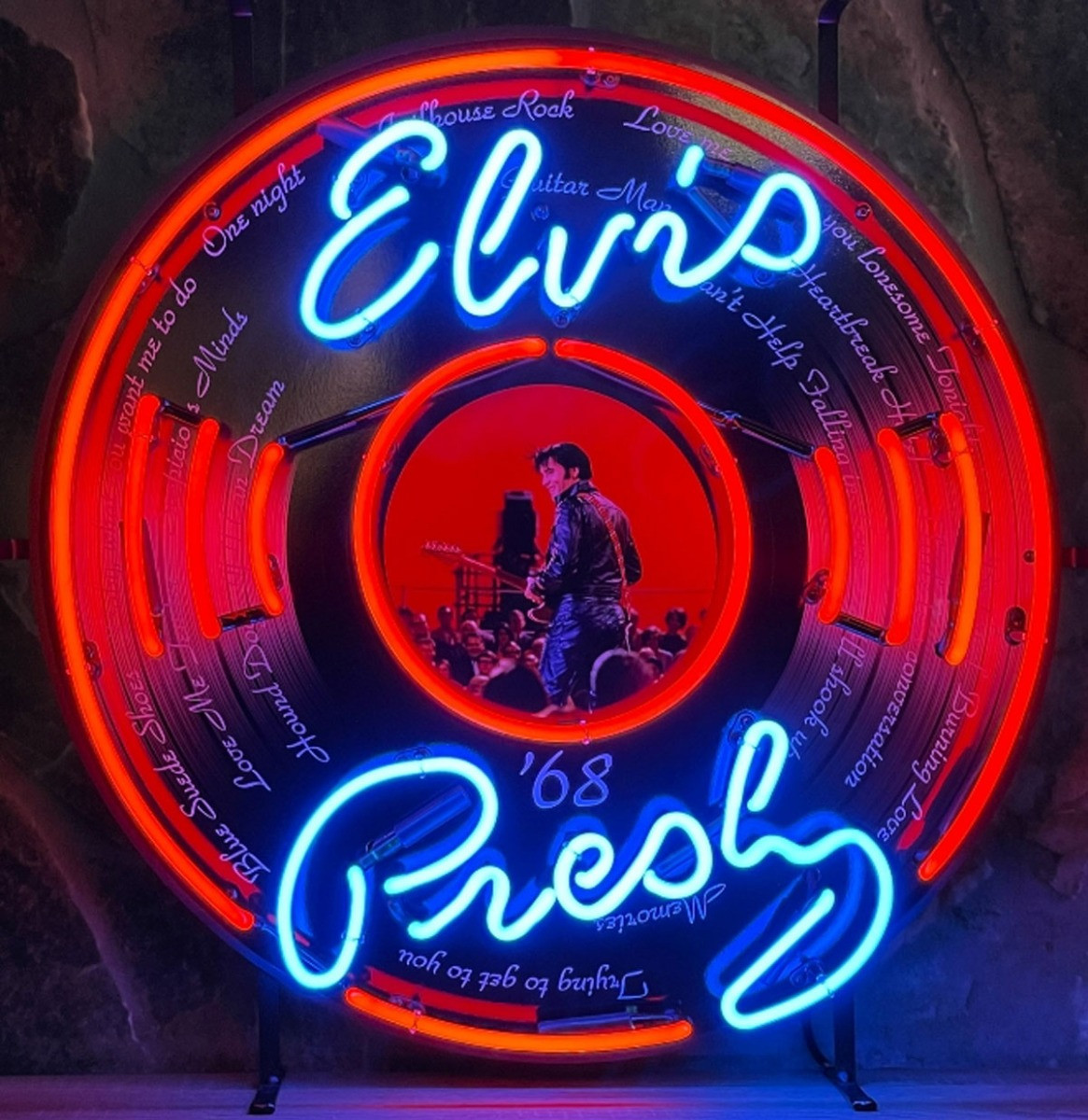 Elvis Presley &apos;68 Comeback Special Neon Verlichting 65 x 65 cm - PREORDER