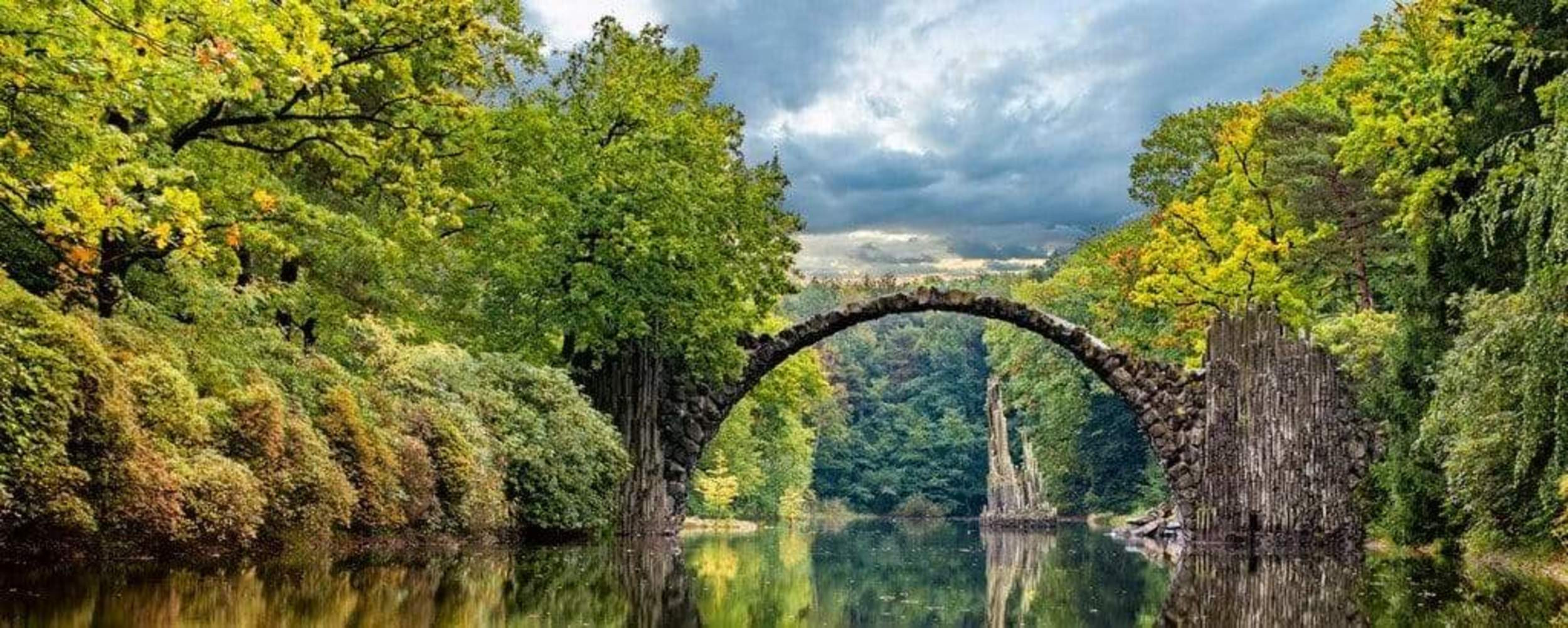 Fotobehang - Arch Bridge 375x150cm - Vliesbehang