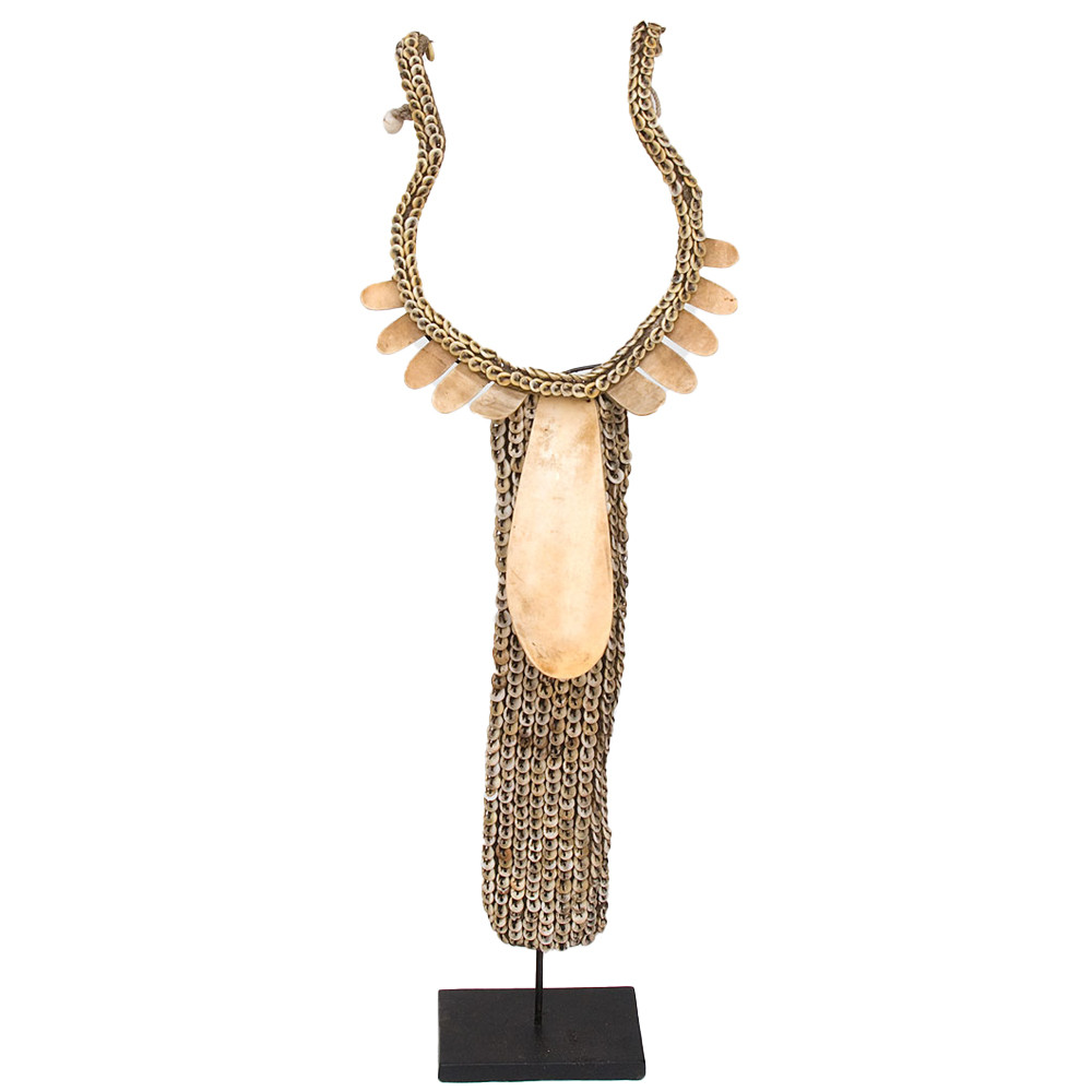 Этническое ожерелье из ракушек на подставке Aboriginal Tie