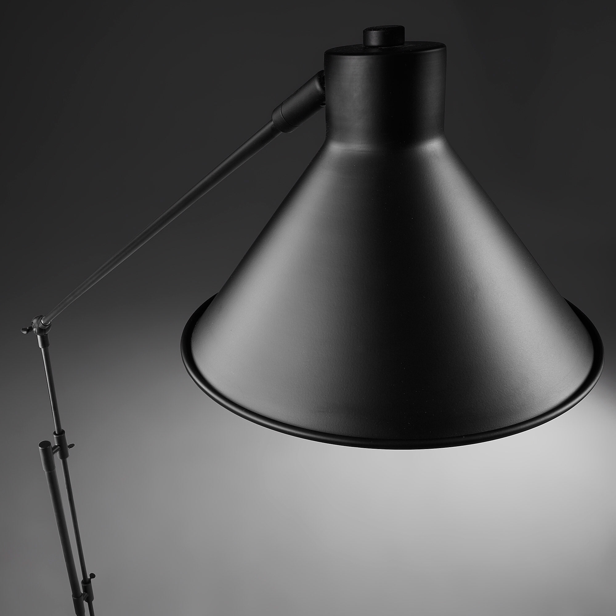 Kave Home Vloerlamp 'Dione' 220cm, kleur Zwart