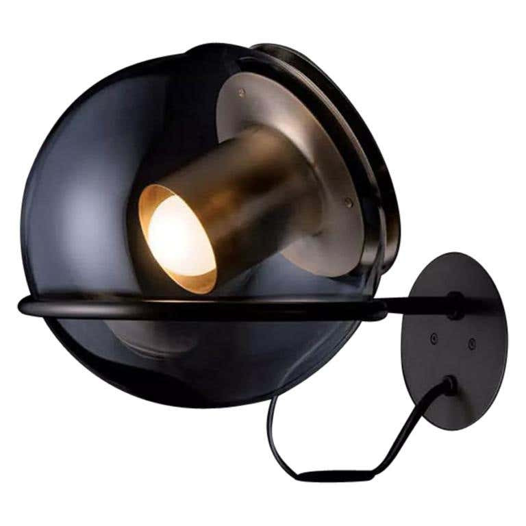 Oluce - The Globe wandlamp