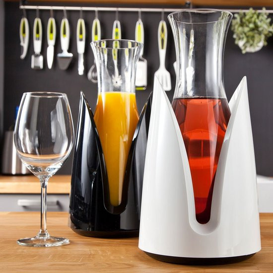 Tomorrow's Kitchen Active Cooling Carafe