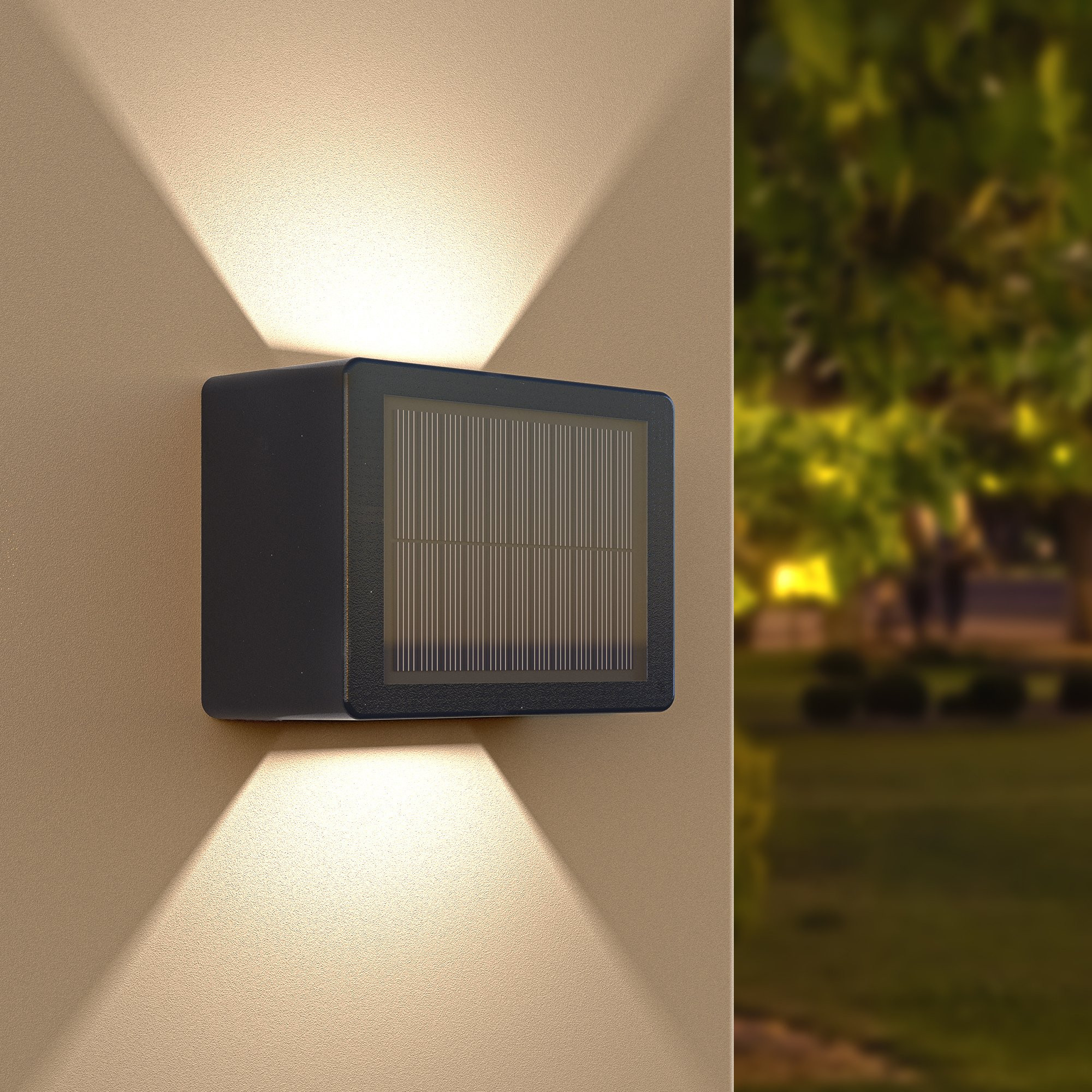 HOFTRONIC™ Louis - Solar LED Wandlamp - Kubus - Up&Downlight - CCT warm wit-koud wit - Zwart - IP65 waterdicht - 4 LEDs - tuinverlichting - buitenlamp