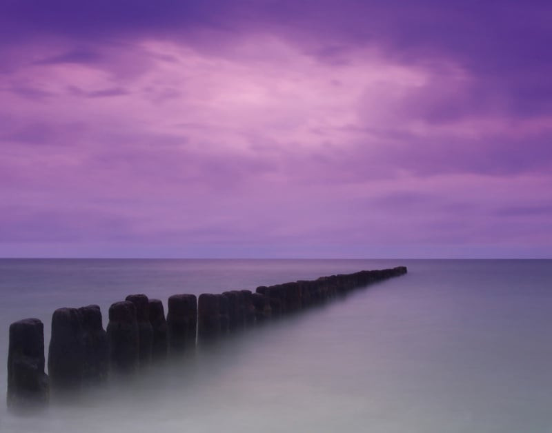 Noordwand Atmosphere Fotobehang met paarse zee G78422