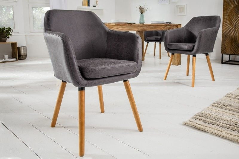 Design armleuningstoel SUPREME vintage grijs met massief houten poten - 38439