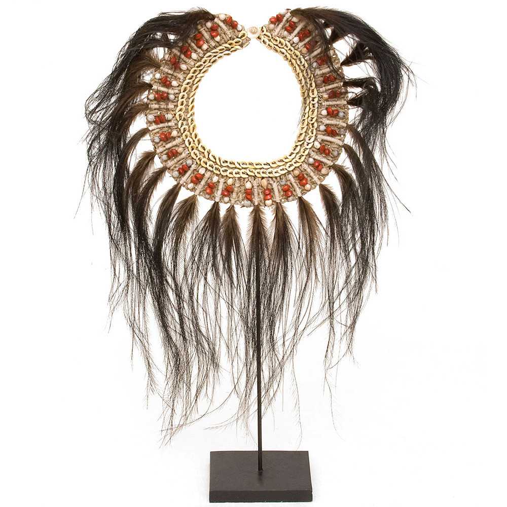 Декоративный аксессуар воротник из ракушек и перьев на подставке Aboriginal Collar