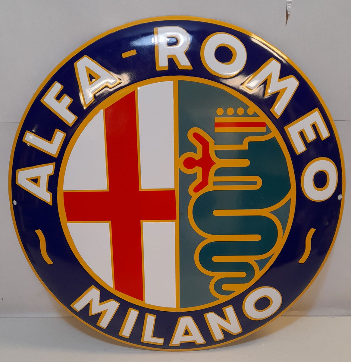 Alfa-Romeo Milano Logo Emaille Bord - 41 cm ø