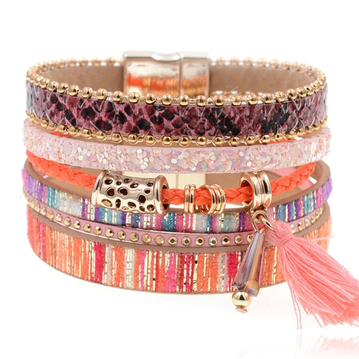 Leren multicolor roze Bohemian dames armband met bedel en kwastje