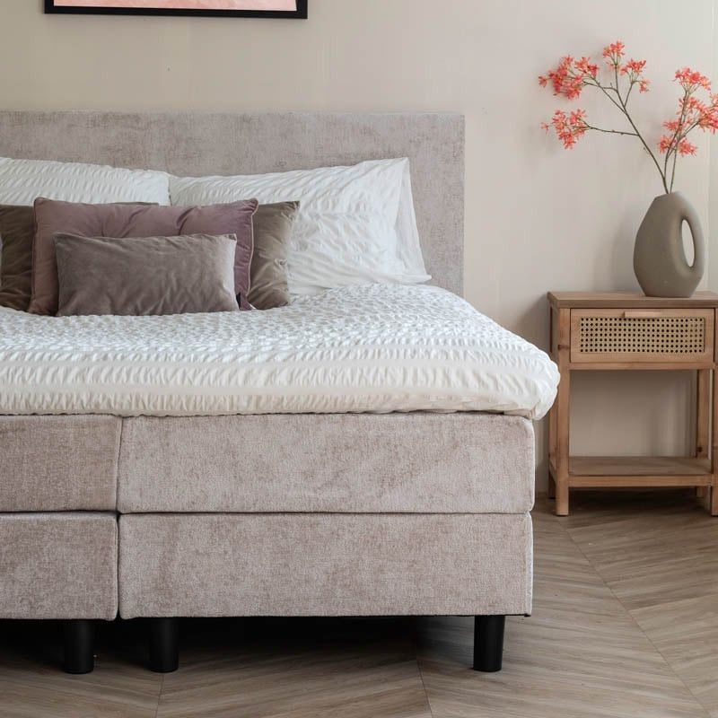 2-Persoons Boxspring Julia Teddystof - Beige - Beige 160x200 cm - Pocketvering - Inclusief Topper - Dekbed-Discounter.nl