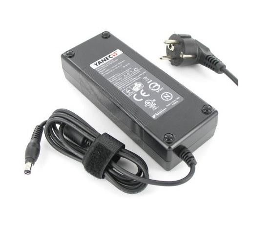 Universele laptop adapter 105W YNA17