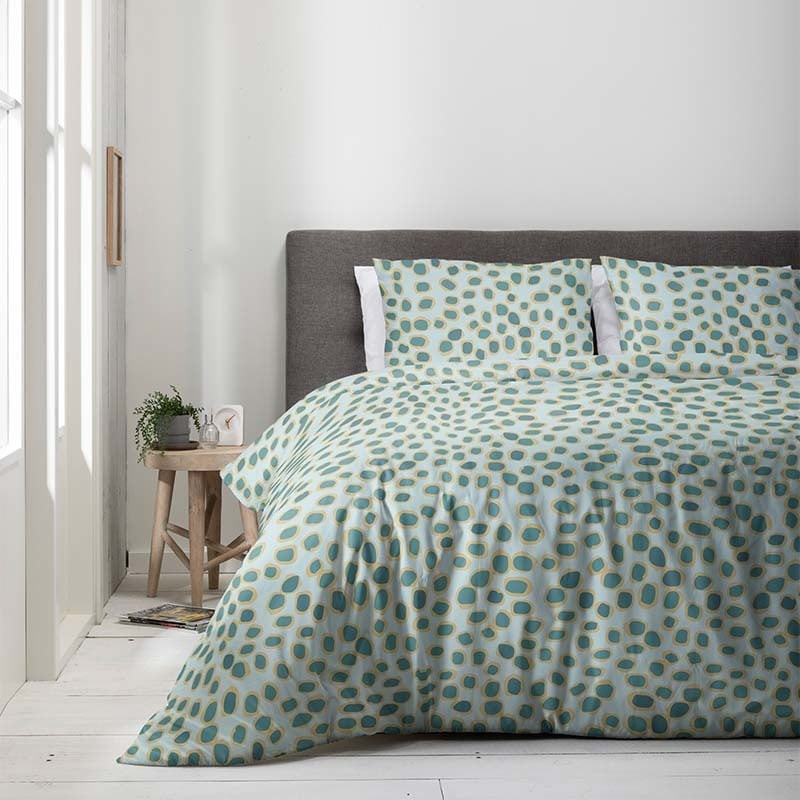 Dekbedovertrek Crazy Dots Dekbedovertrek - Tweepersoons (200x220 cm) - Wit & Groen 80% polyester 20% katoen - Dessin: Stippen - Luna Bedding -