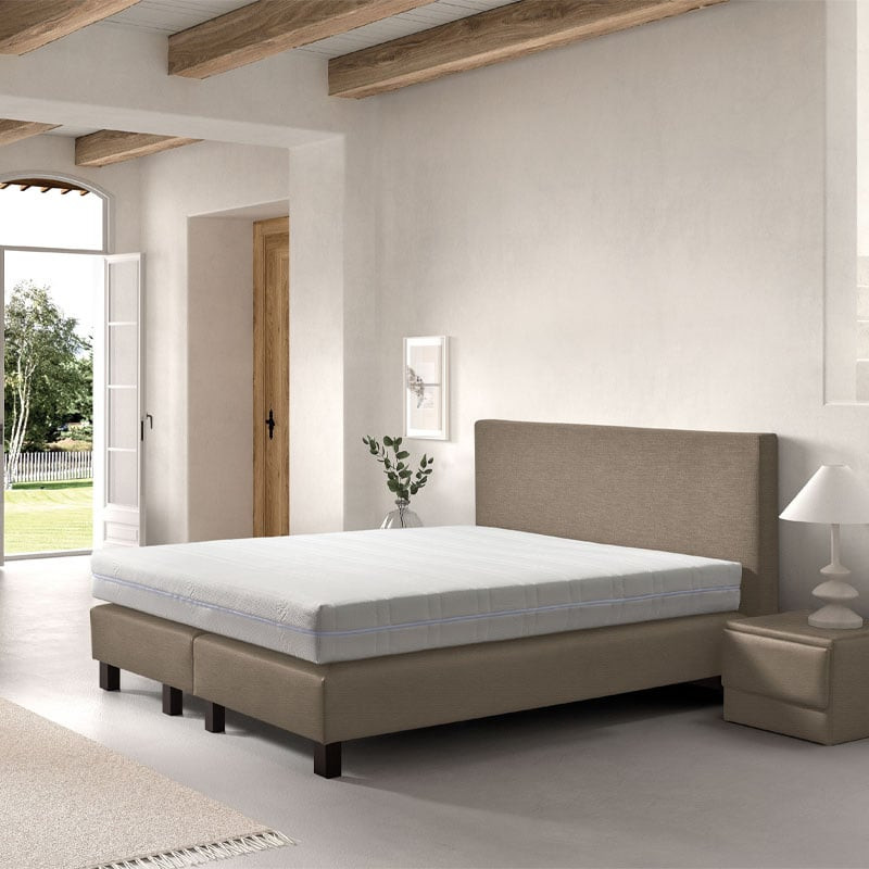 2-Persoons Boxspring Cloud Chill - Taupe 140x210 cm - Pocketvering - Inclusief Topper - Dekbed-Discounter.nl