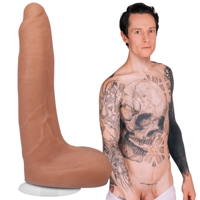 Doc Johnson Owen Gray - Realistic Silicone Dildo - 9 / 22 cm