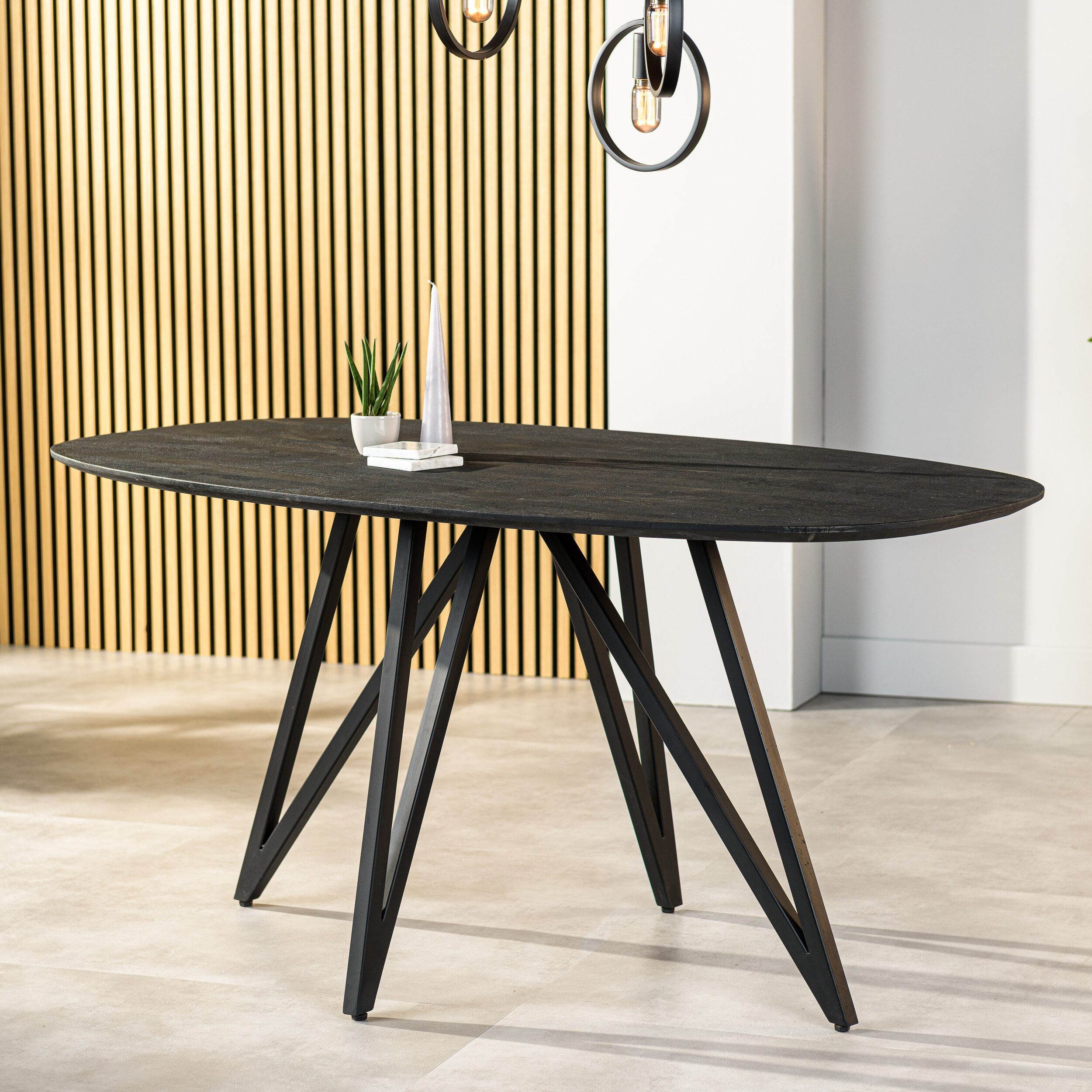 BASE Ovale Eettafel Keiko Acaciahout - Zwart - Ovaal