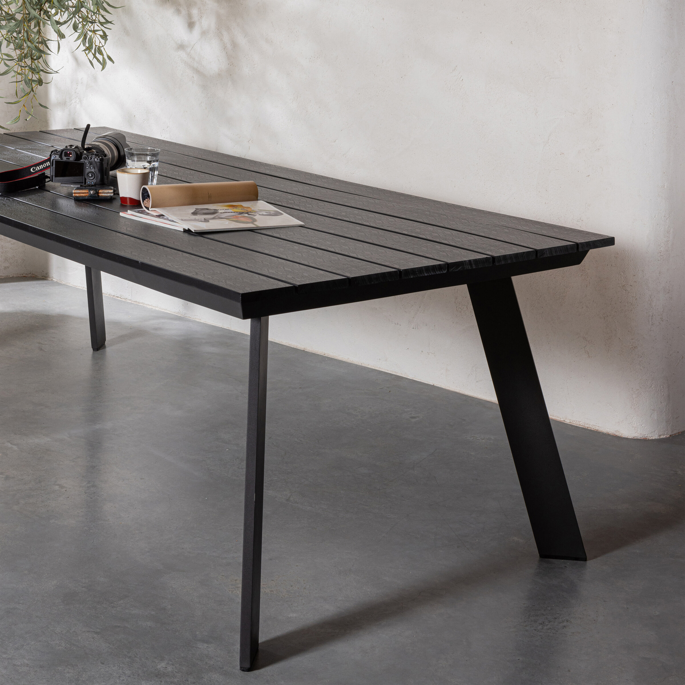 WOOOD Tuintafel Veerle Polywood, 220 x 100cm - Zwart