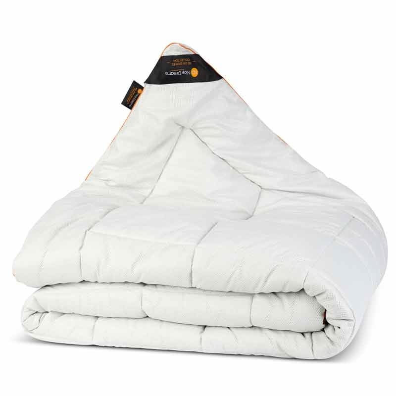 Enkel , All season Dekbed Nice Dreams 4D SPORTS ALL YEAR - 240x220 cm (Lits-Jumeaux) - Nice Dreams - 300 gram - Dekbed-Discounter.nl