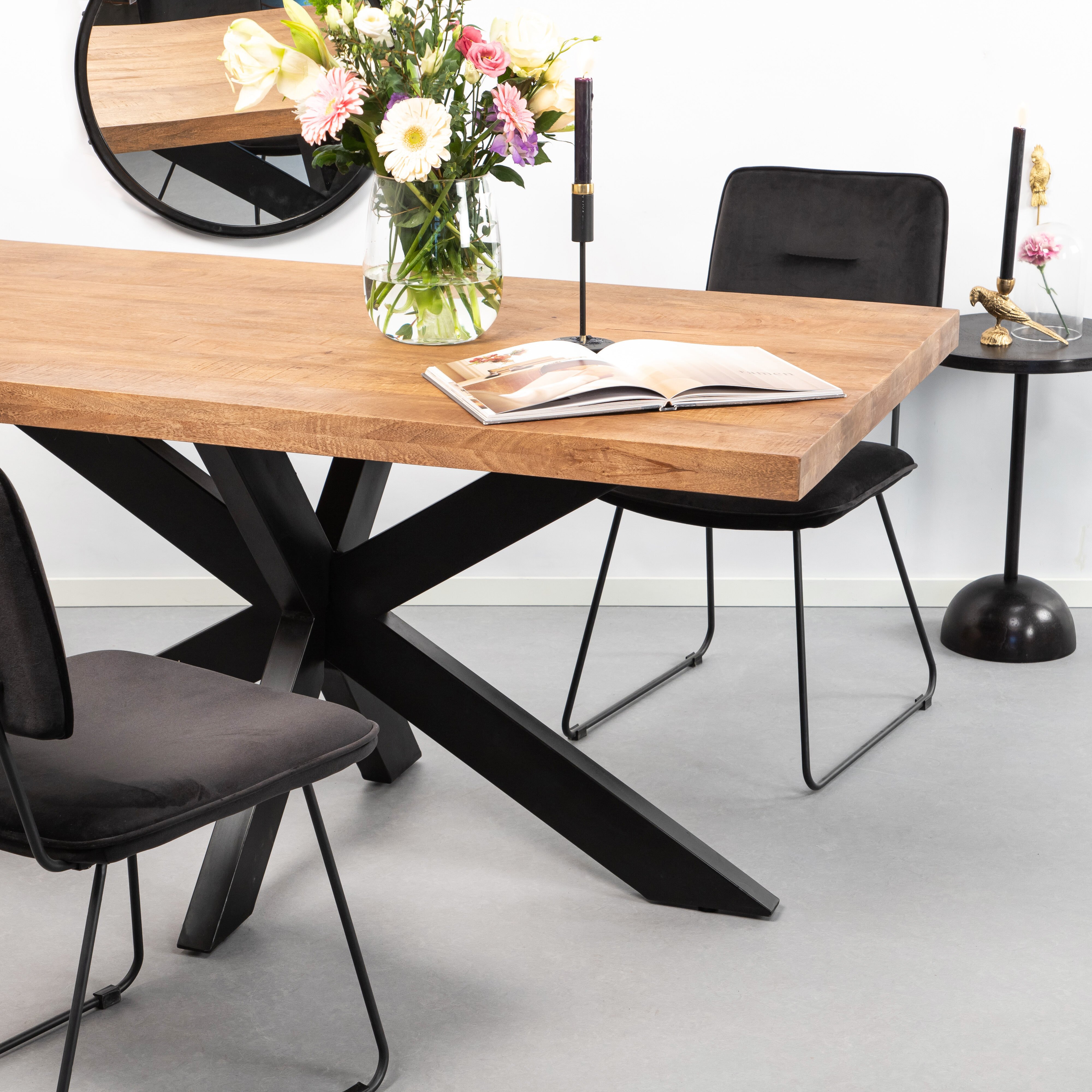 Sohome Eettafel Yannick Spider Mangohout en staal, 240 x 100cm