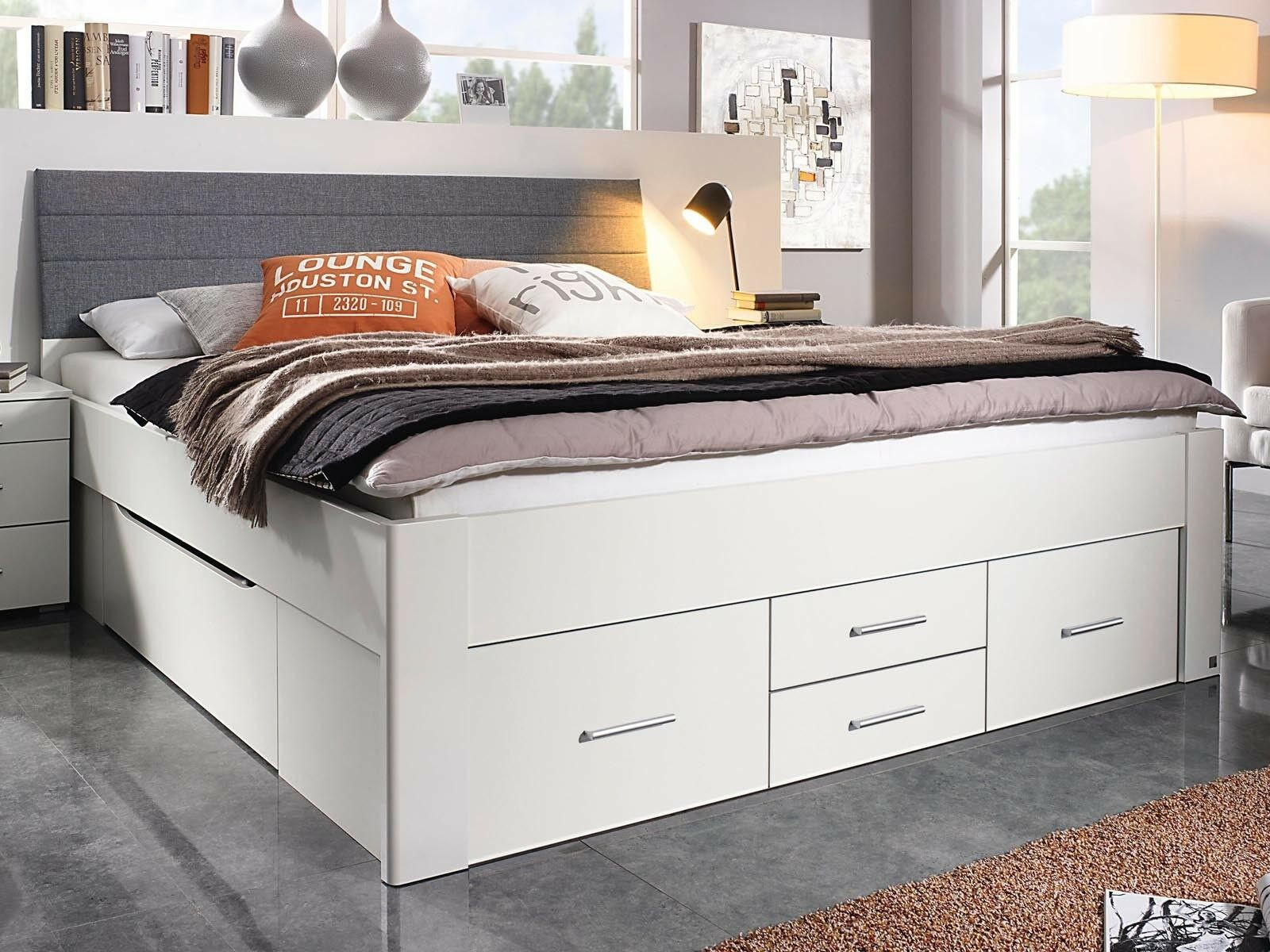 Bed SCARLETT 140x200 cm wit met zes lades met hoofdeinde met stof