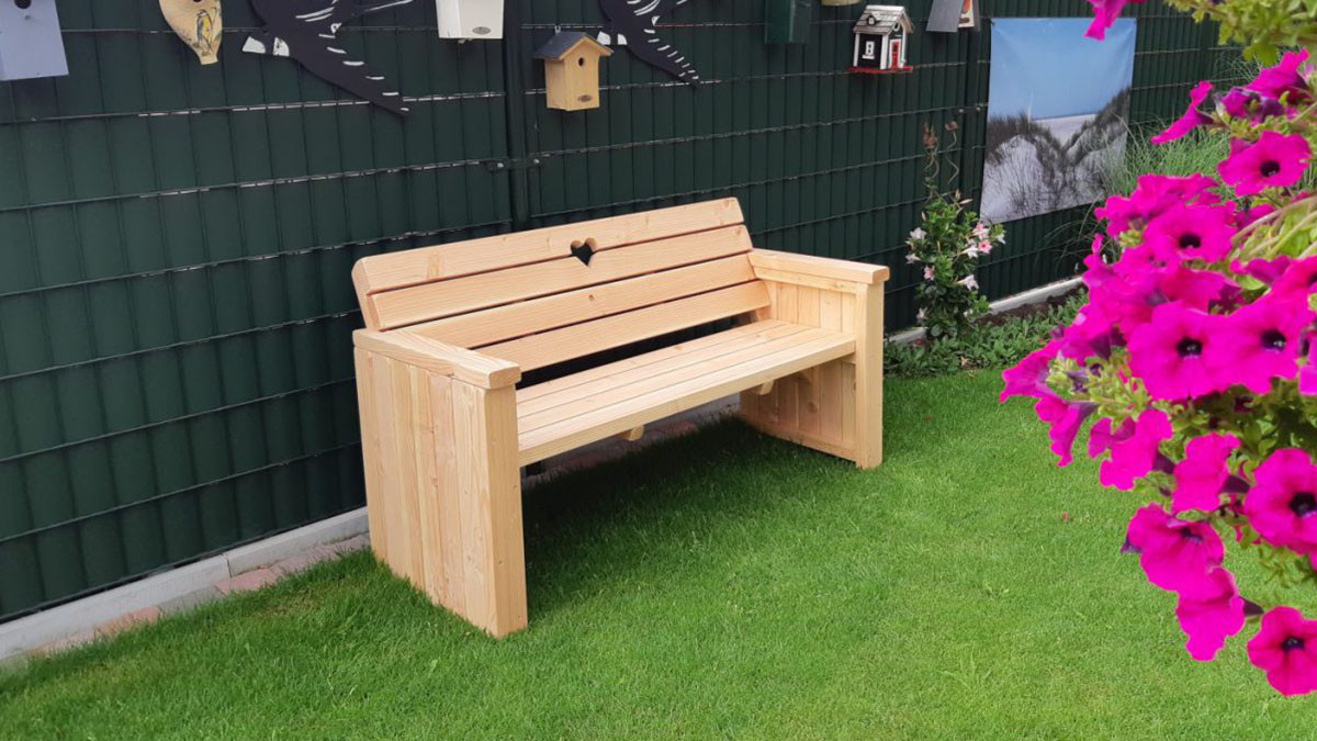 Tuinbank van Douglas hout met hartje | Tuinbank met armleuningen 160 cm Gemonteerd